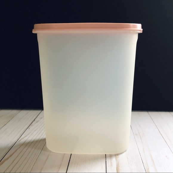 Tupperware Modular Mate 4, 9-3/4 Cup #1614 - Picture 2 of 6